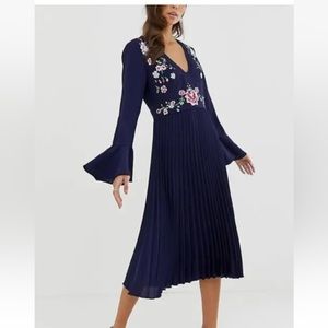 ASOS size 4 pleated midi dress navy blue floral embroidered long sleeve vneck